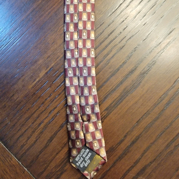 Stonehenge tie - Picture 3 of 3